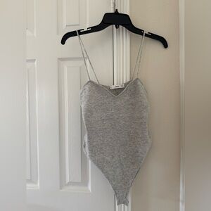 Mango - cashmere gray top